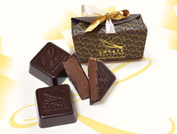 Chocolats Noir fourrés au Praliné